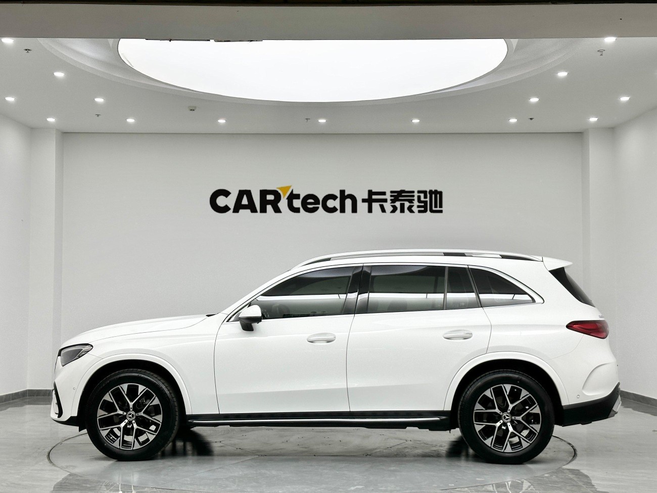 Mercedes-Benz GLC 260 L 2024