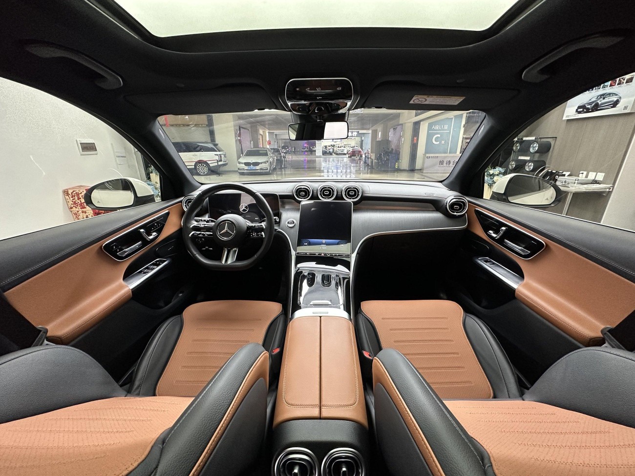 Mercedes-Benz GLC 260 L 2024