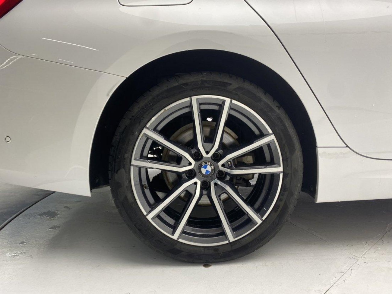 BMW 325Li 2024