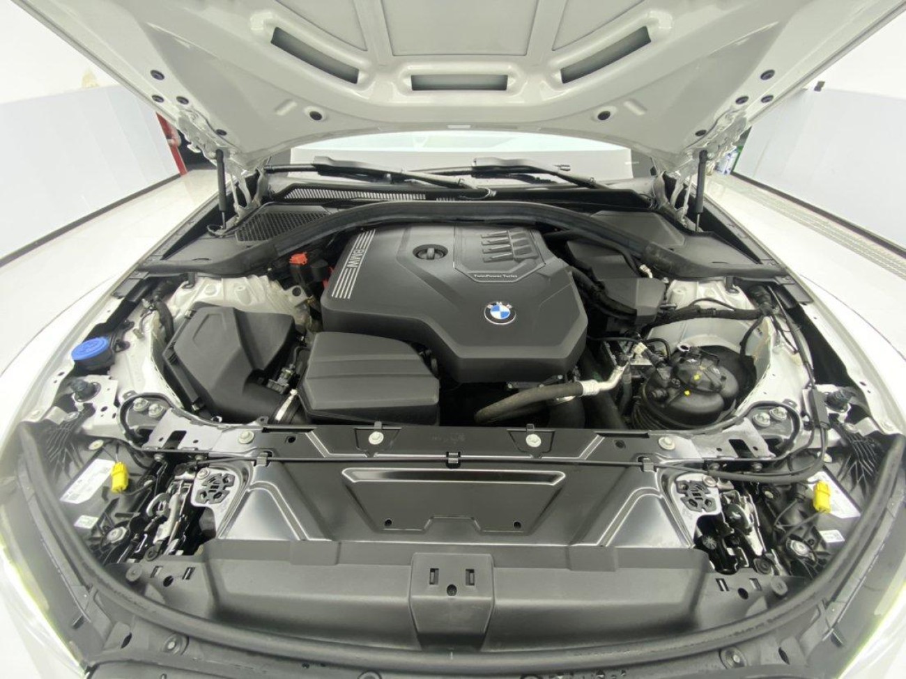 BMW 325Li 2024