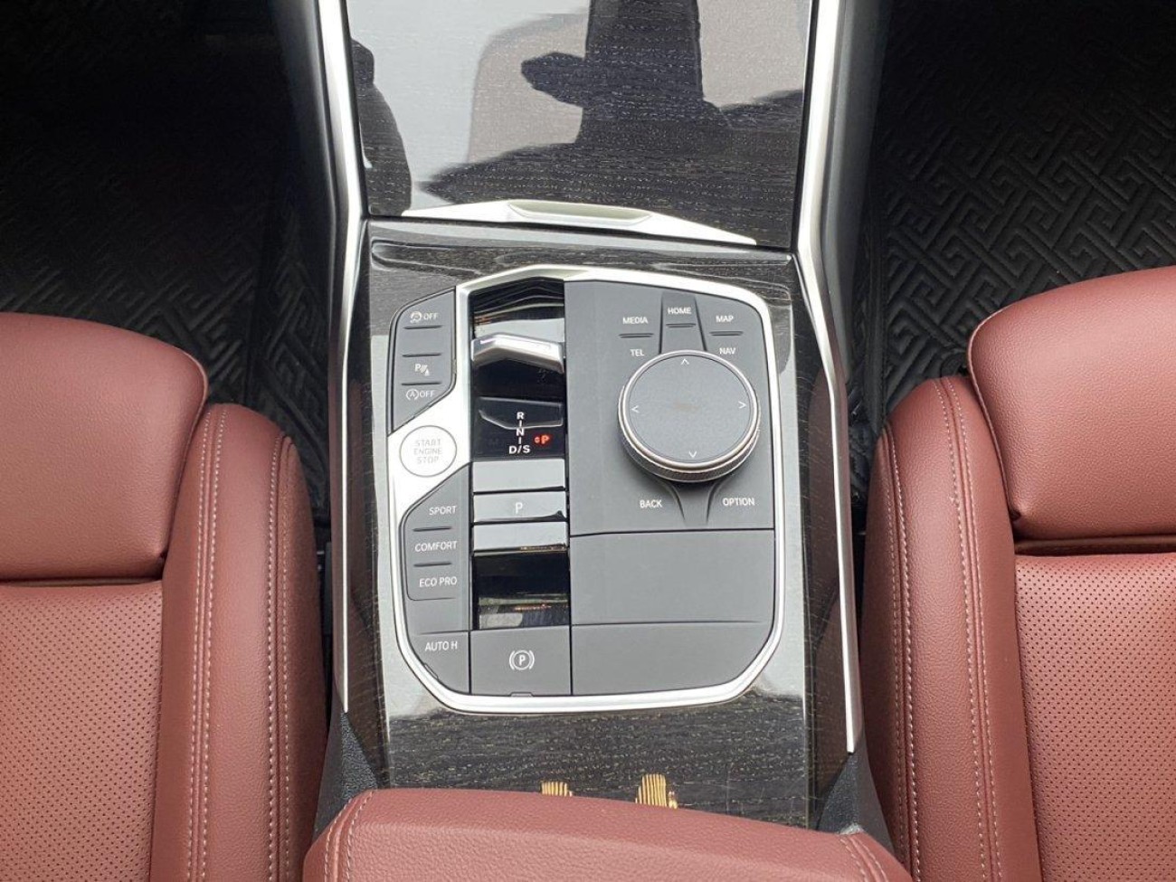 BMW 325Li 2024