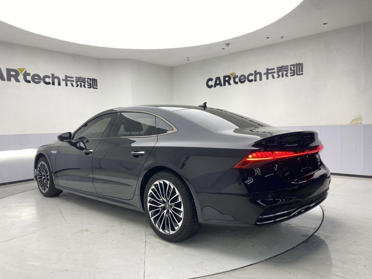 Audi A7L 45 TFSI 2024