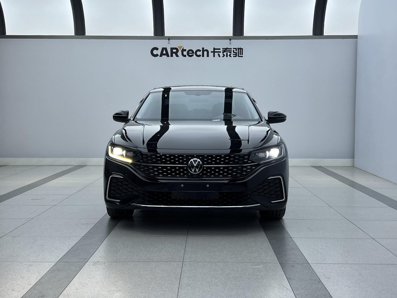 Volkswagen Passat 2024