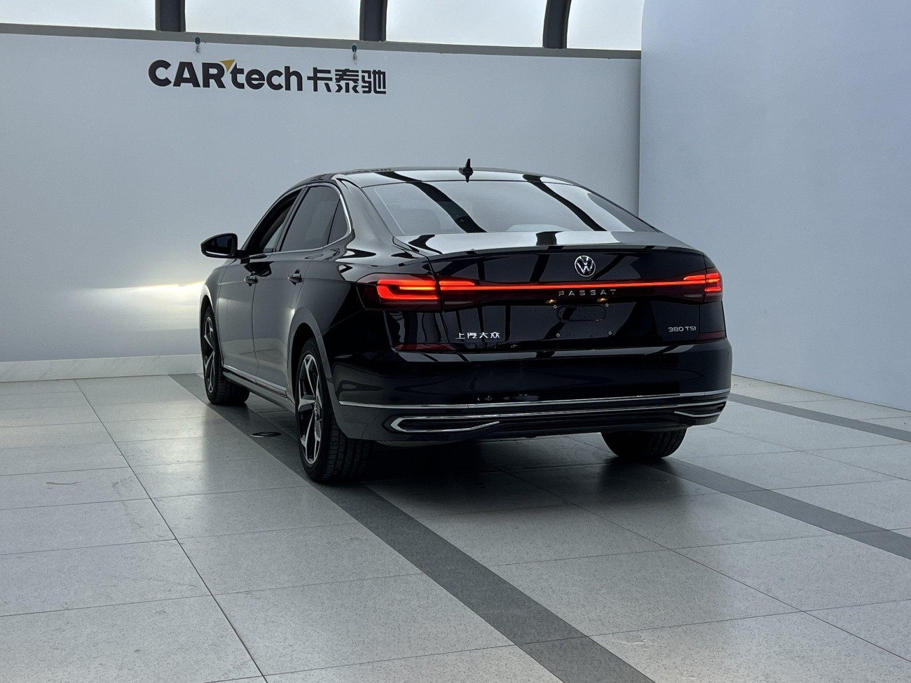 Volkswagen Passat 2024