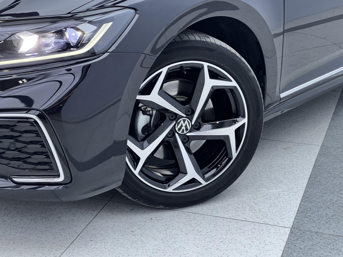 Volkswagen Passat 2024