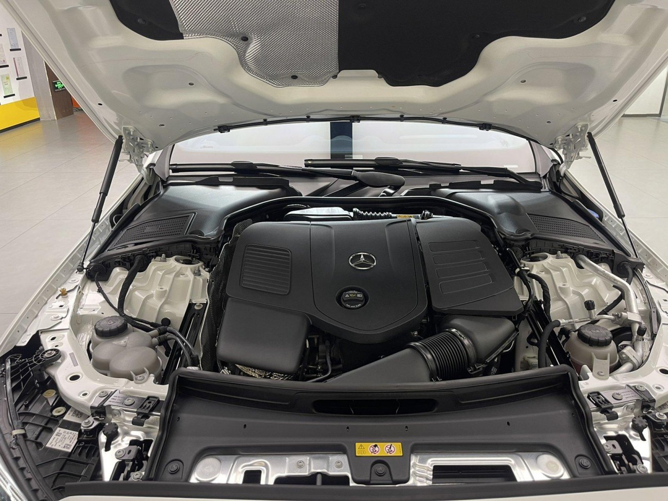 Mercedes-Benz C 260 L 2024