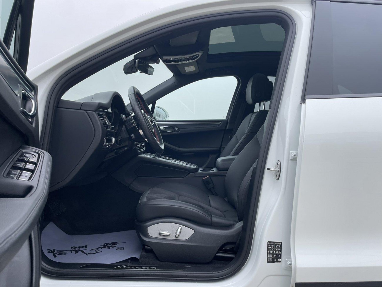 Porsche Macan 2020
