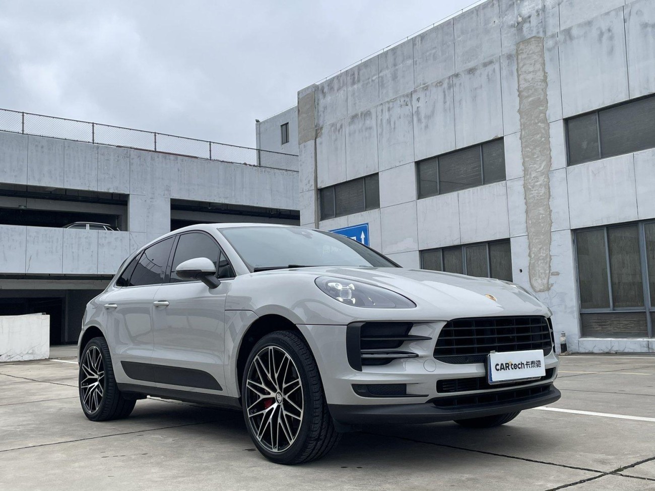 Porsche Macan 2021