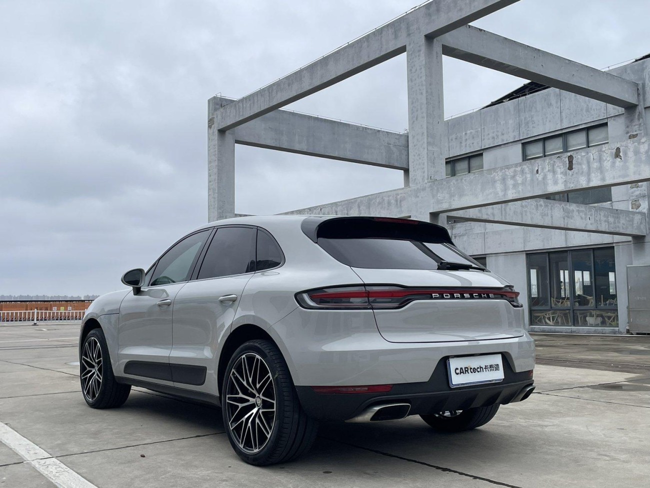 Porsche Macan 2021