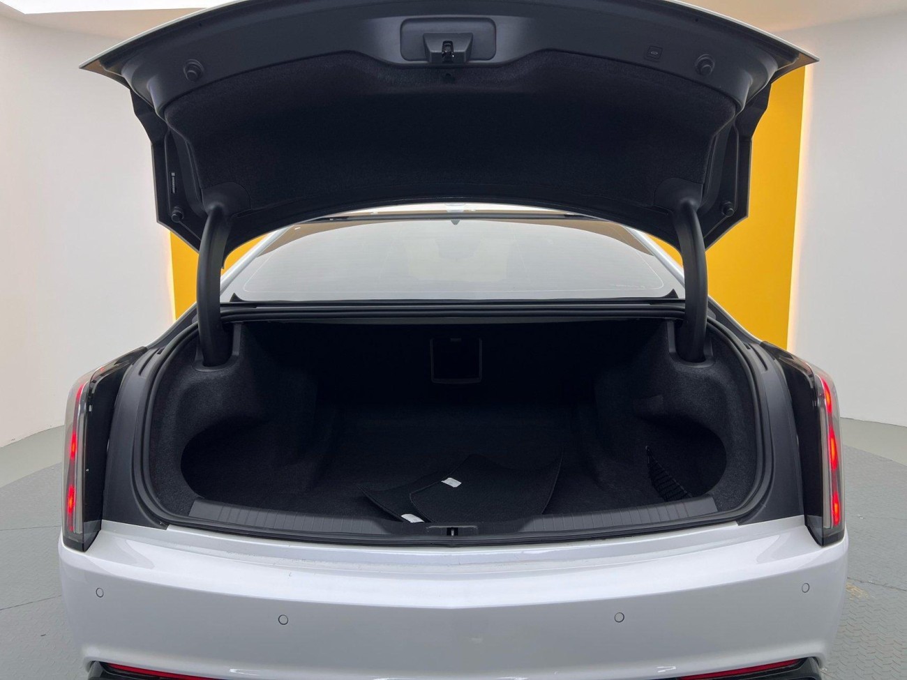 Cadillac CT6 2024