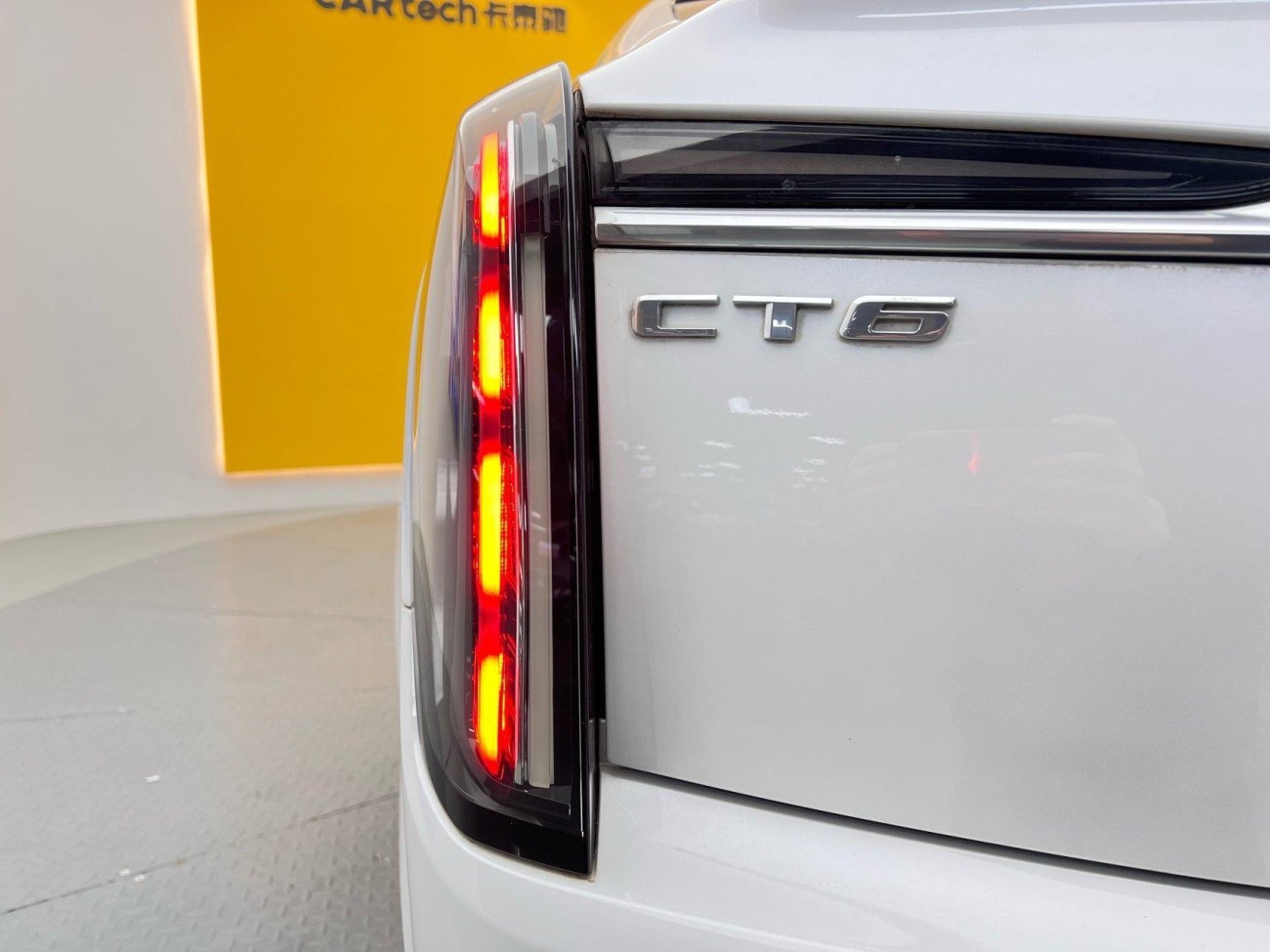 Cadillac CT6 2024