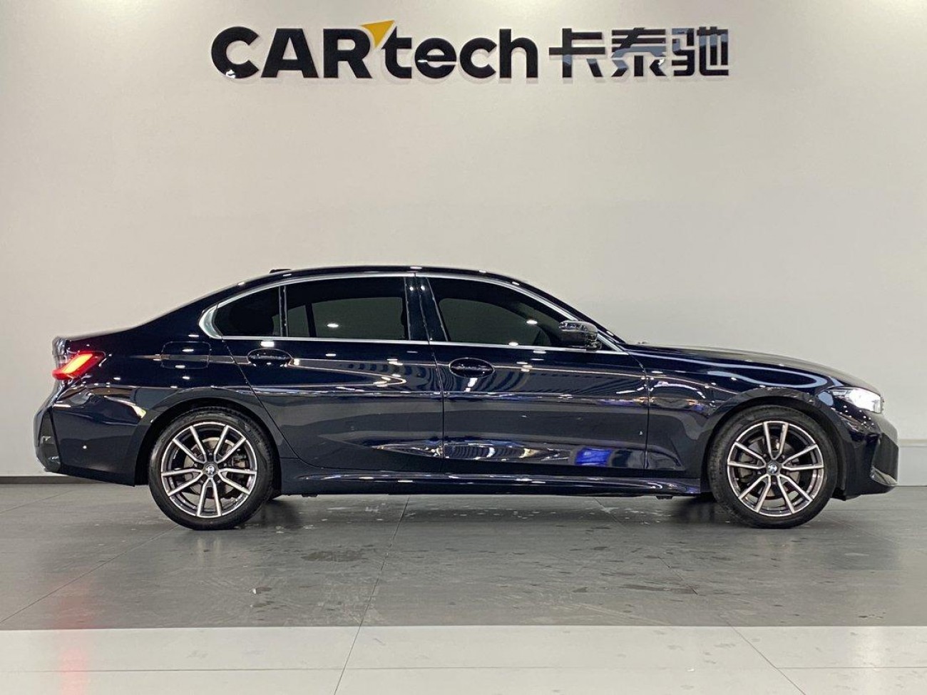 BMW 325Li 2023
