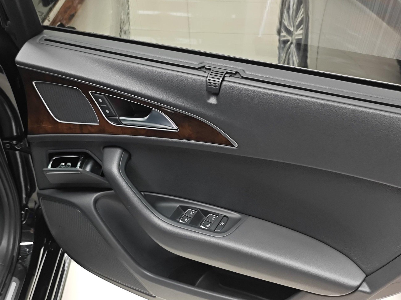 Audi A6L 30 2016