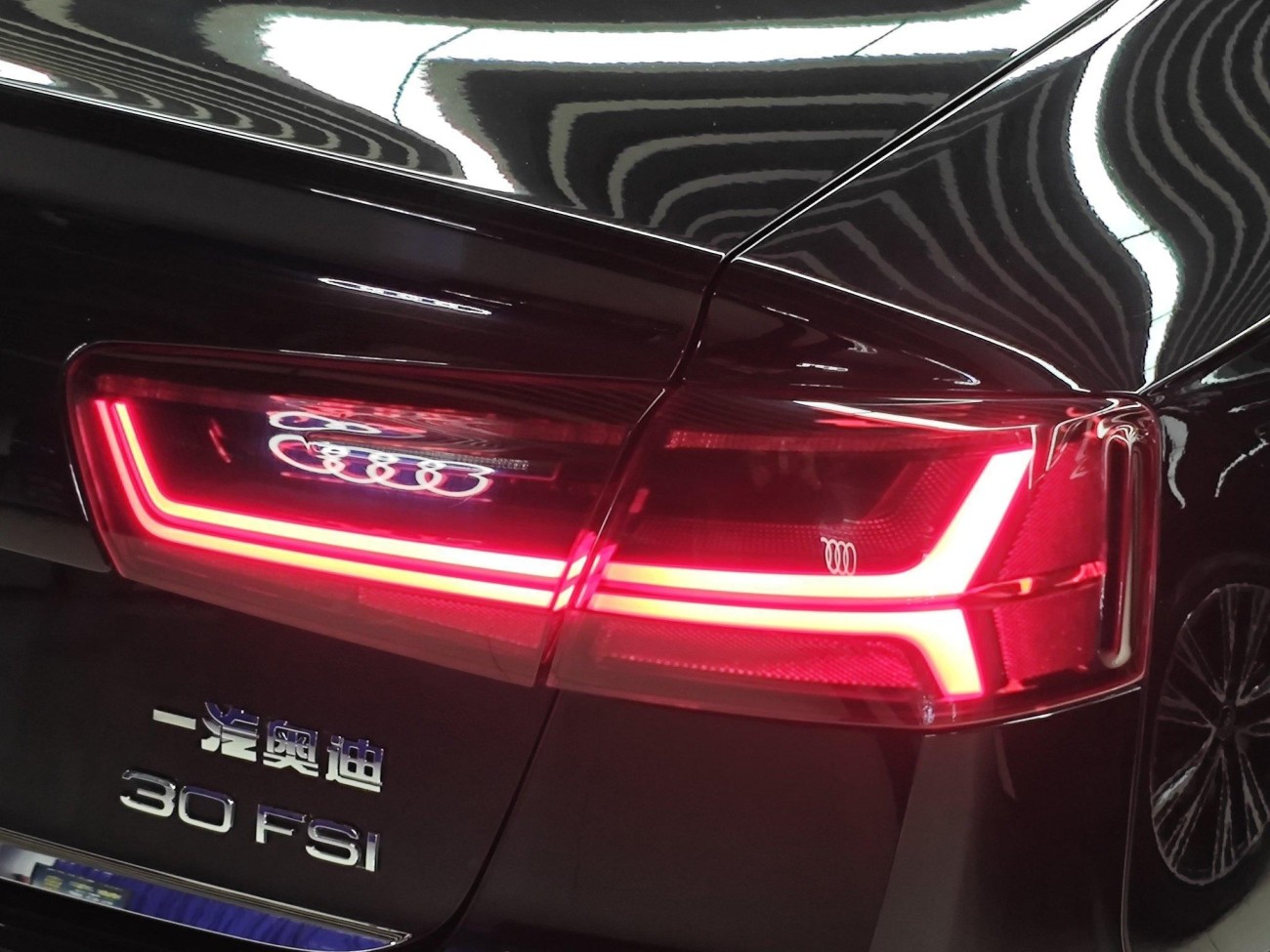 Audi A6L 30 2016
