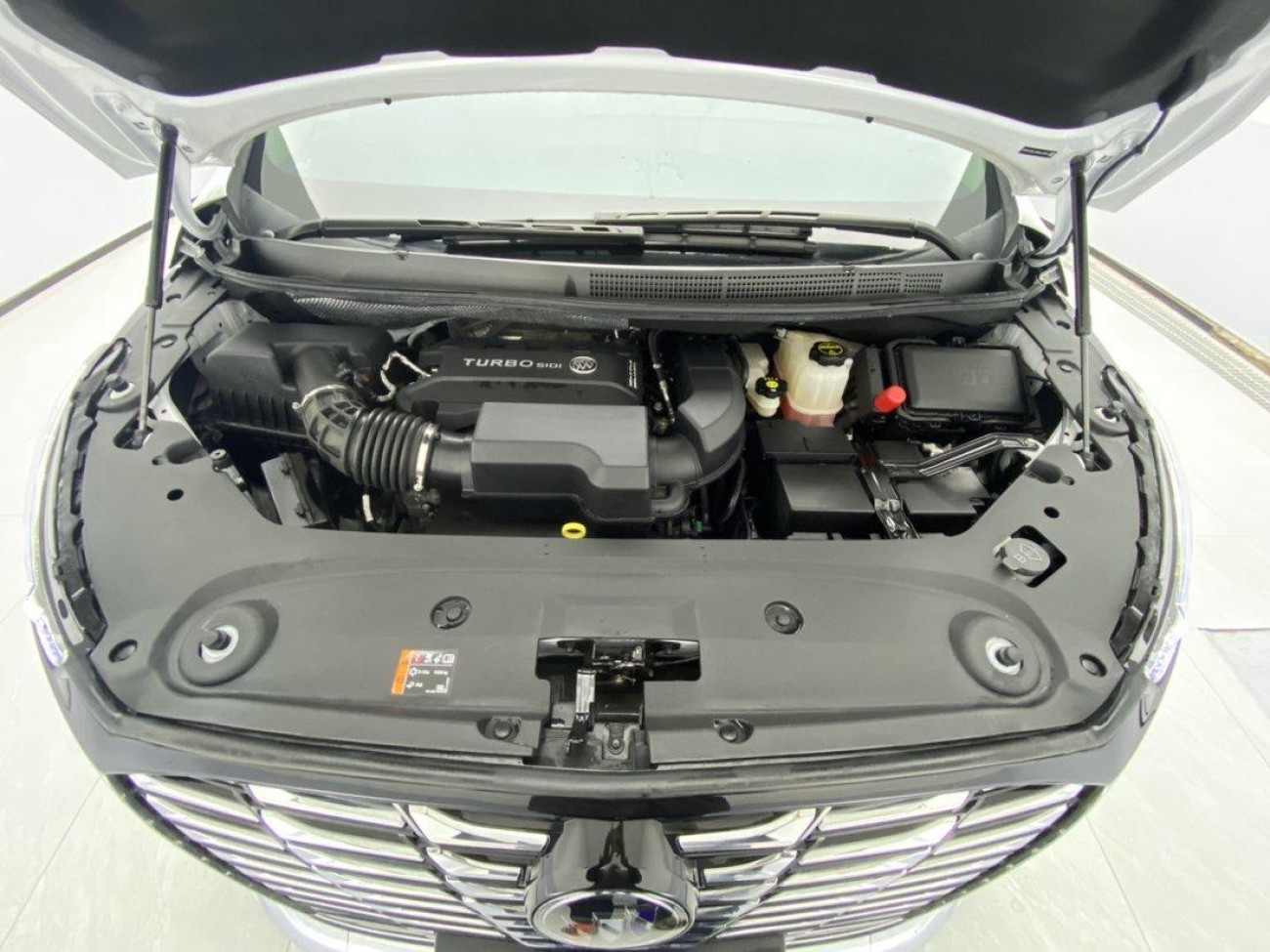 Buick GL8 2024