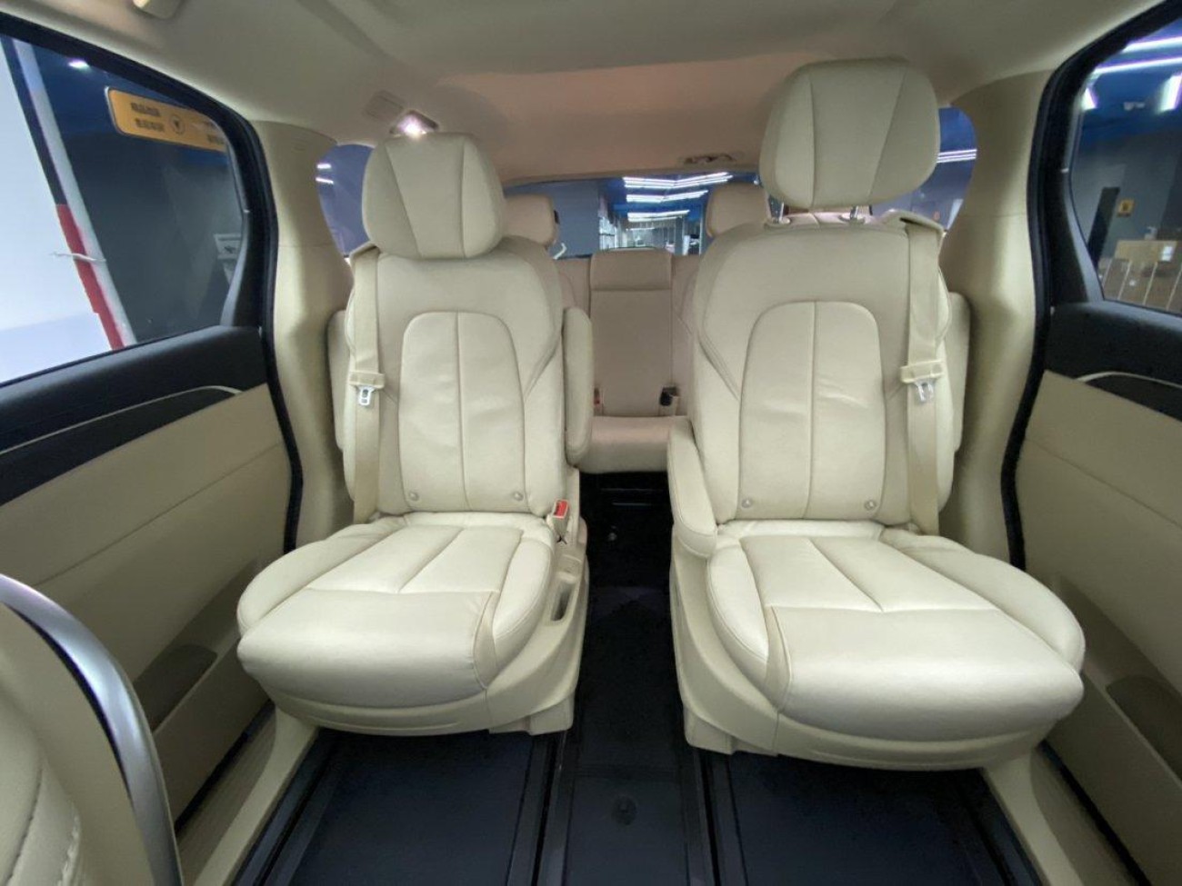Buick GL8 2024