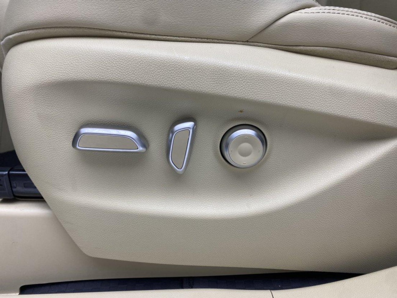 Buick GL8 2024