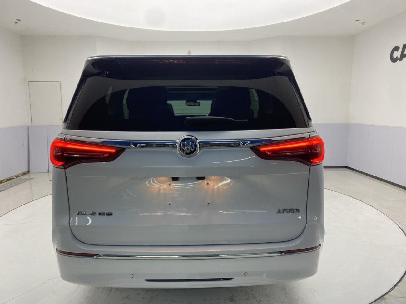 Buick GL8 2024