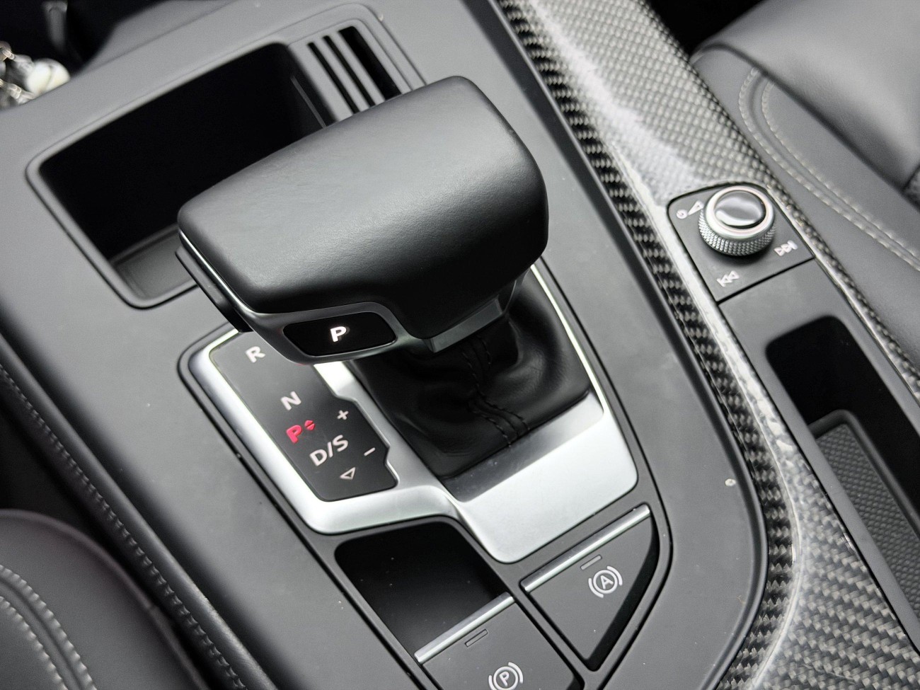Audi A4L 40 TFSI 2021