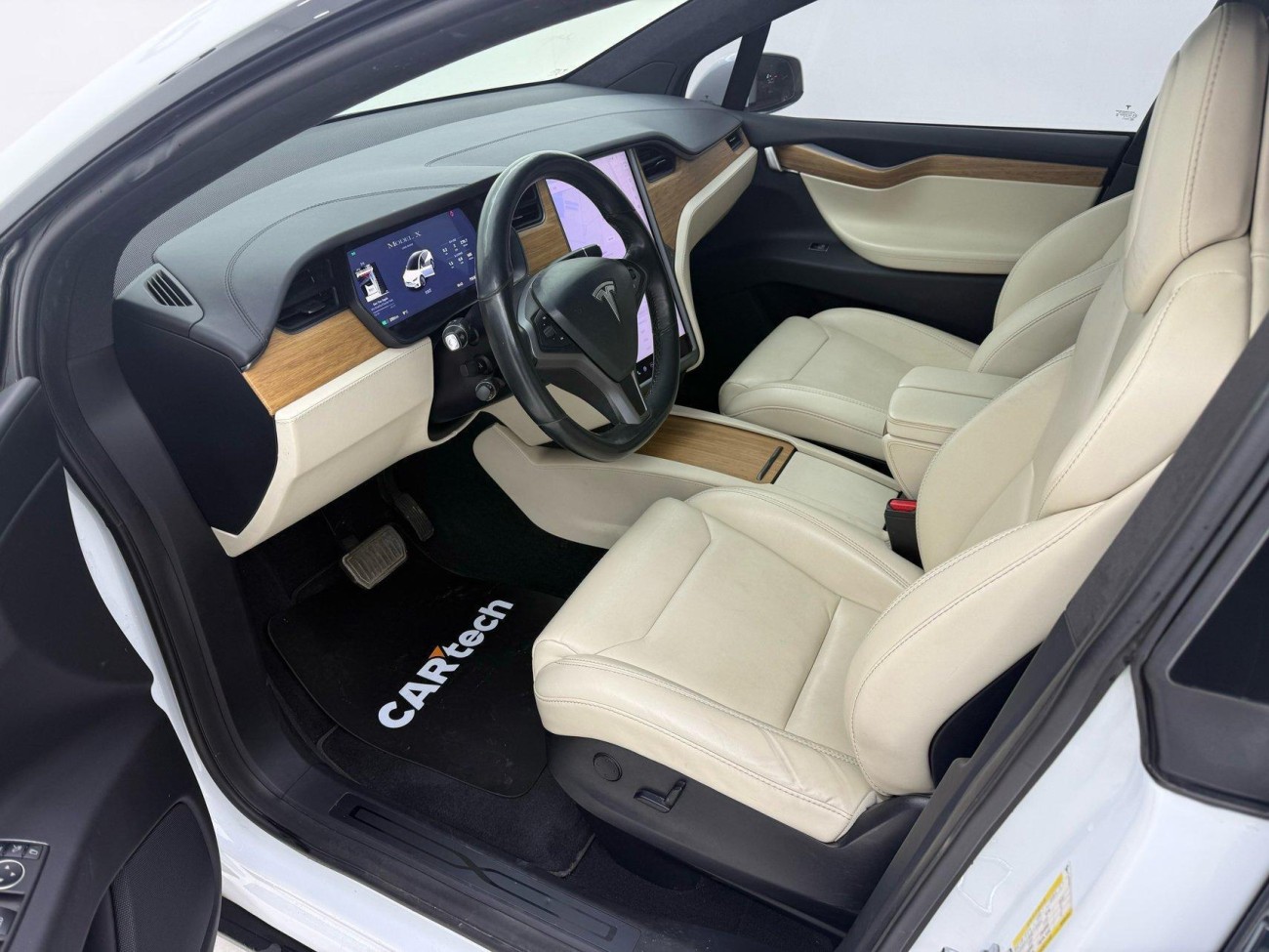 Tesla Model X 2019