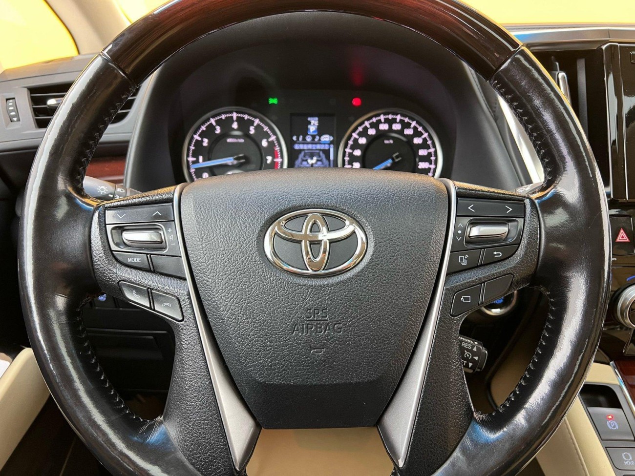 Toyota Alphard 2017