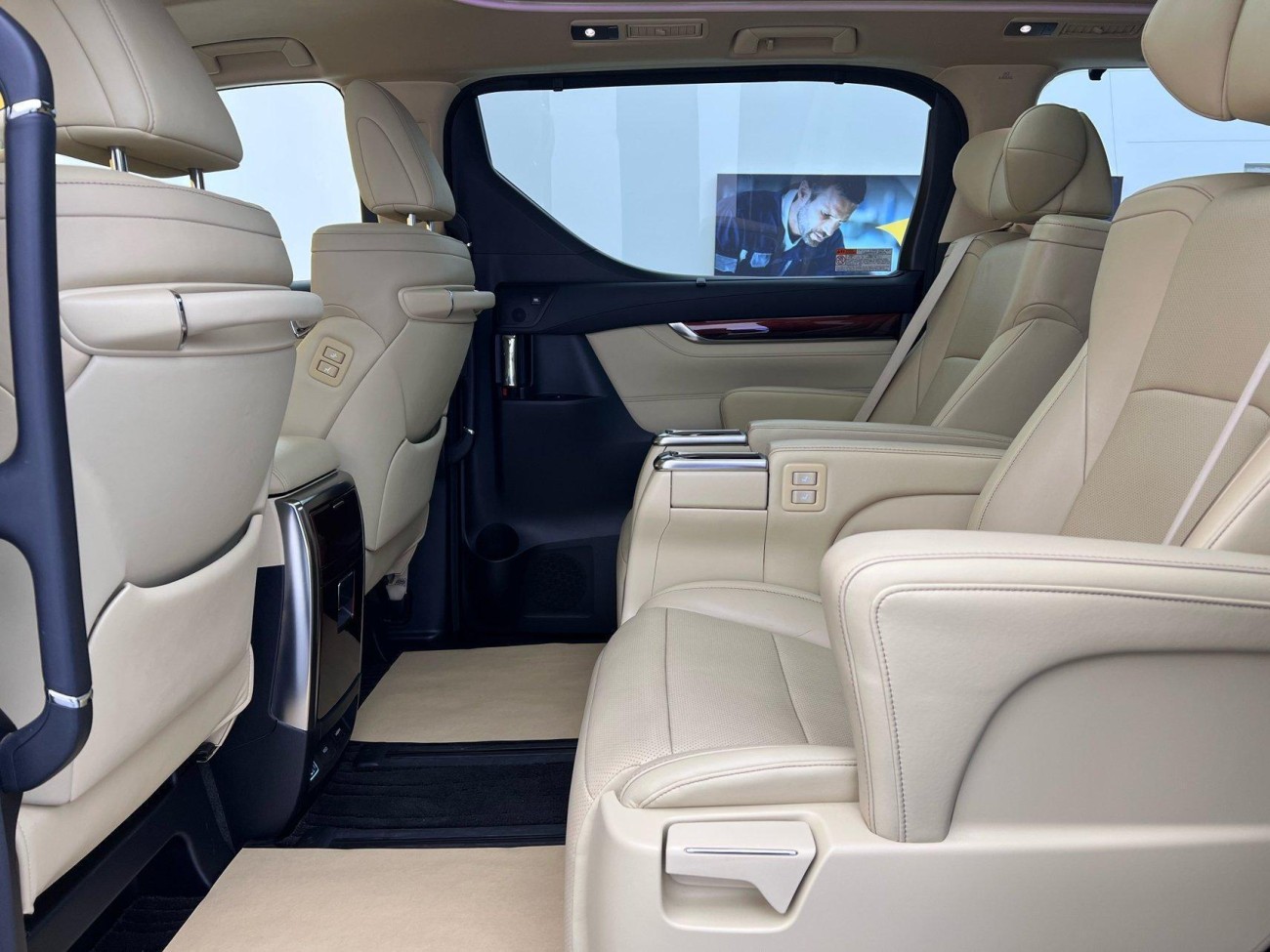 Toyota Alphard 2017