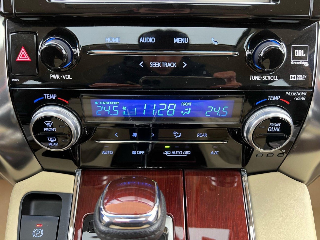 Toyota Alphard 2017