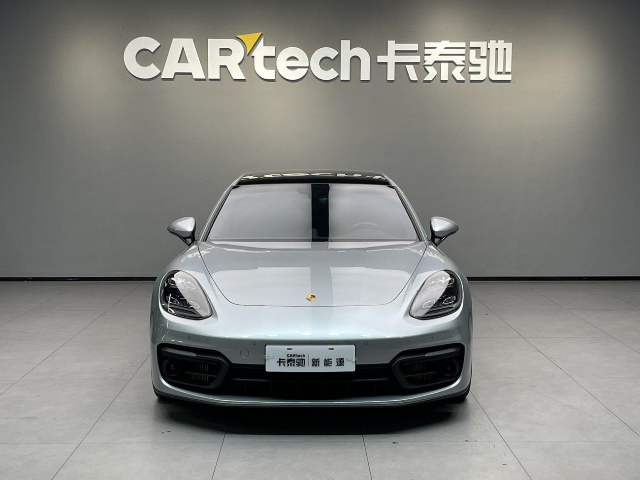 Porsche Panamera 2021