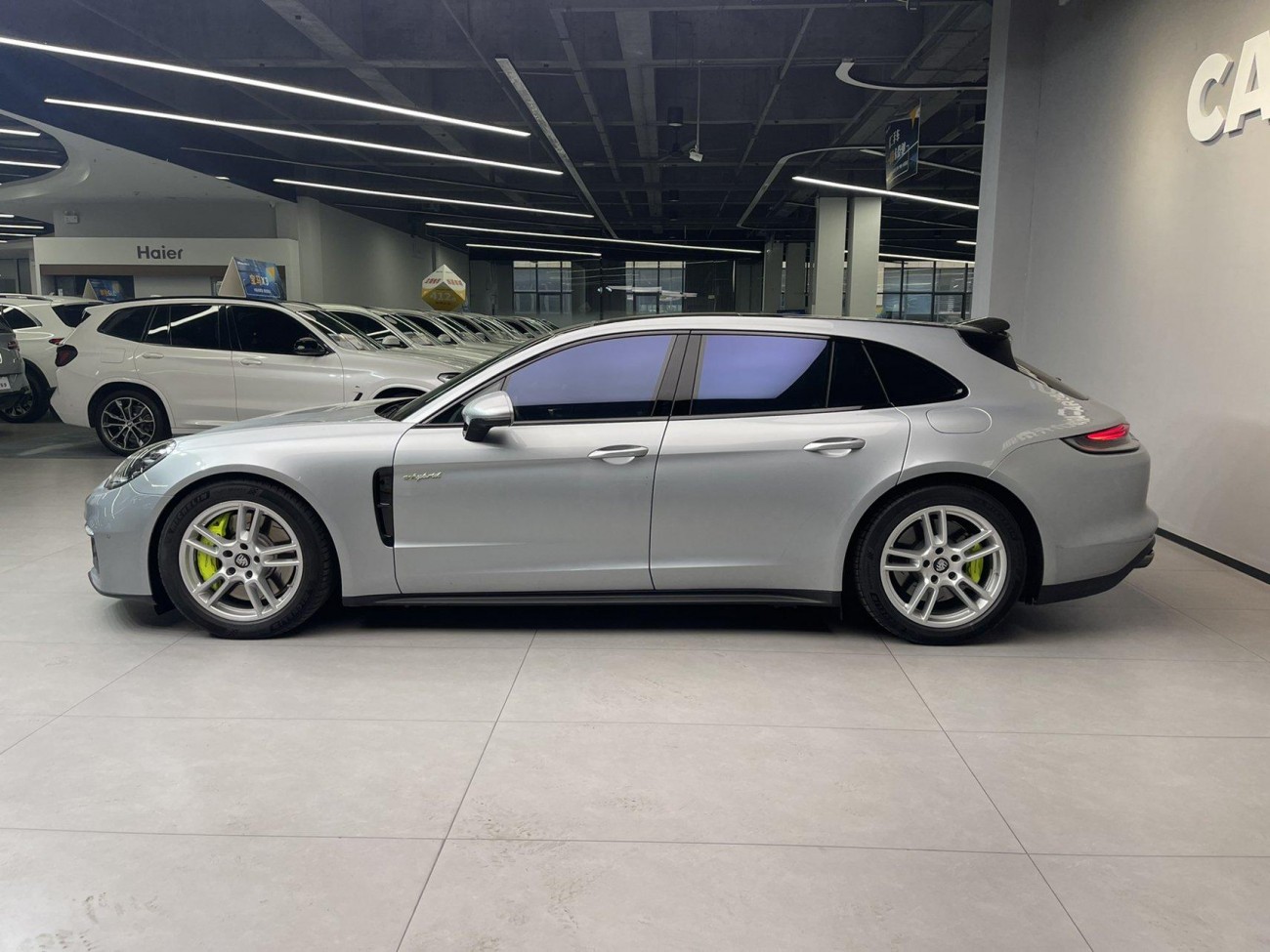 Porsche Panamera 2021