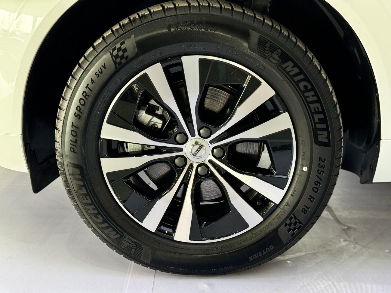 Volvo XC60 2024