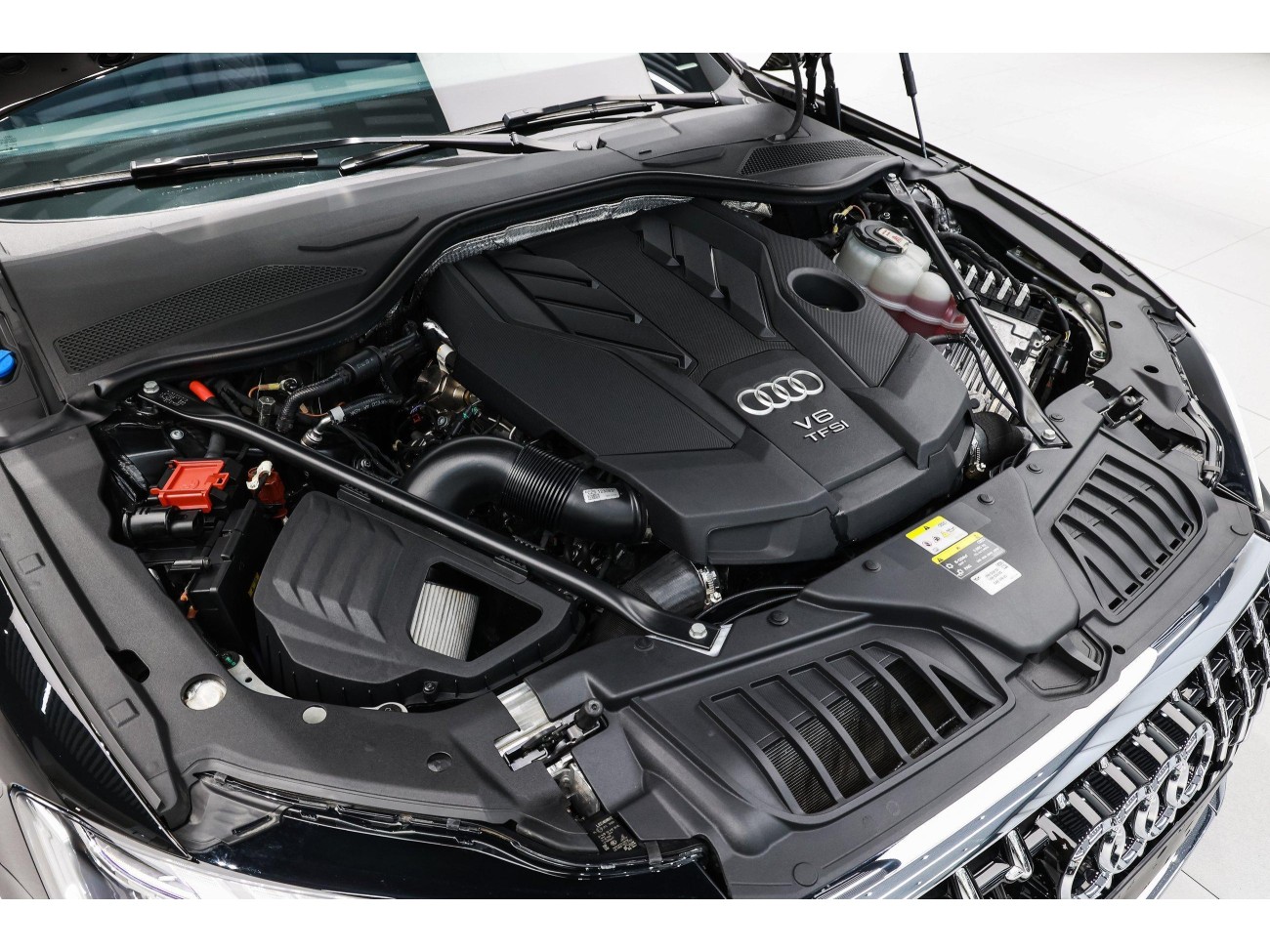 Audi A8L 50 TFSI 2024