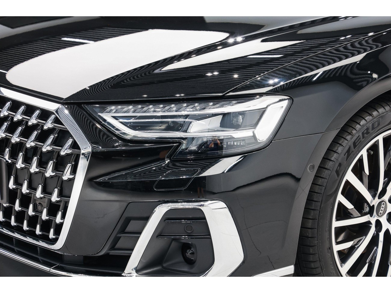 Audi A8L 50 TFSI 2024