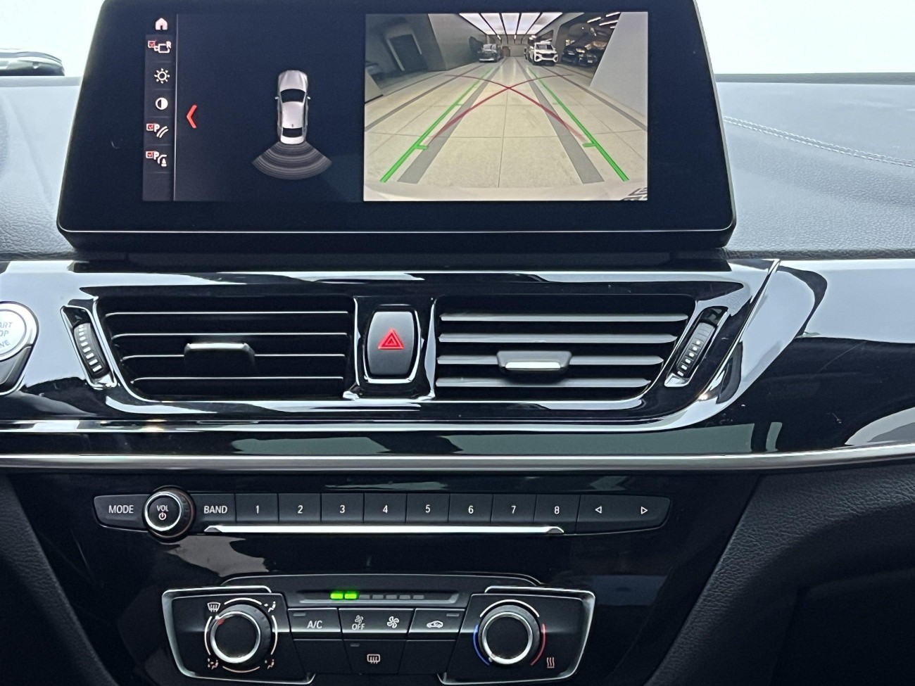 BMW 120i 2021