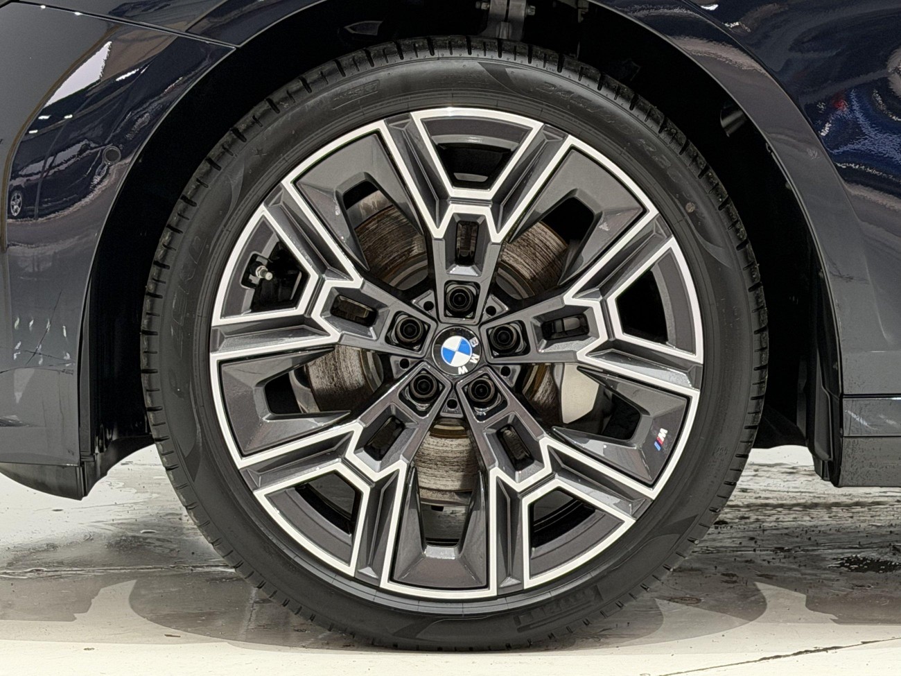 BMW 530Li 2025