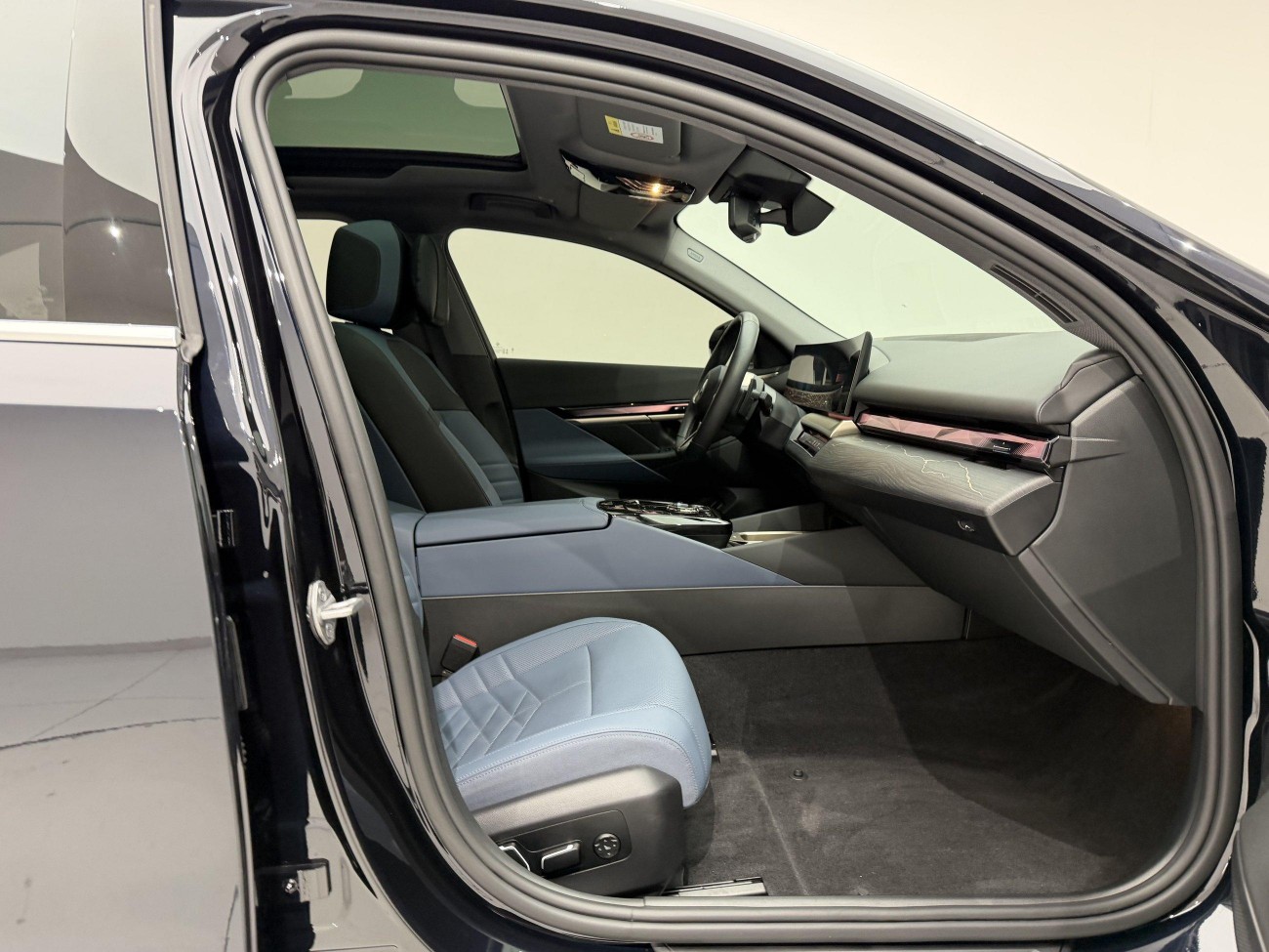 BMW 530Li 2025