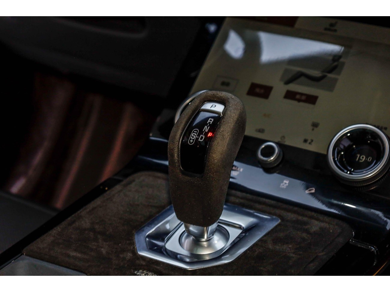 Land Rover Range Rover 2023