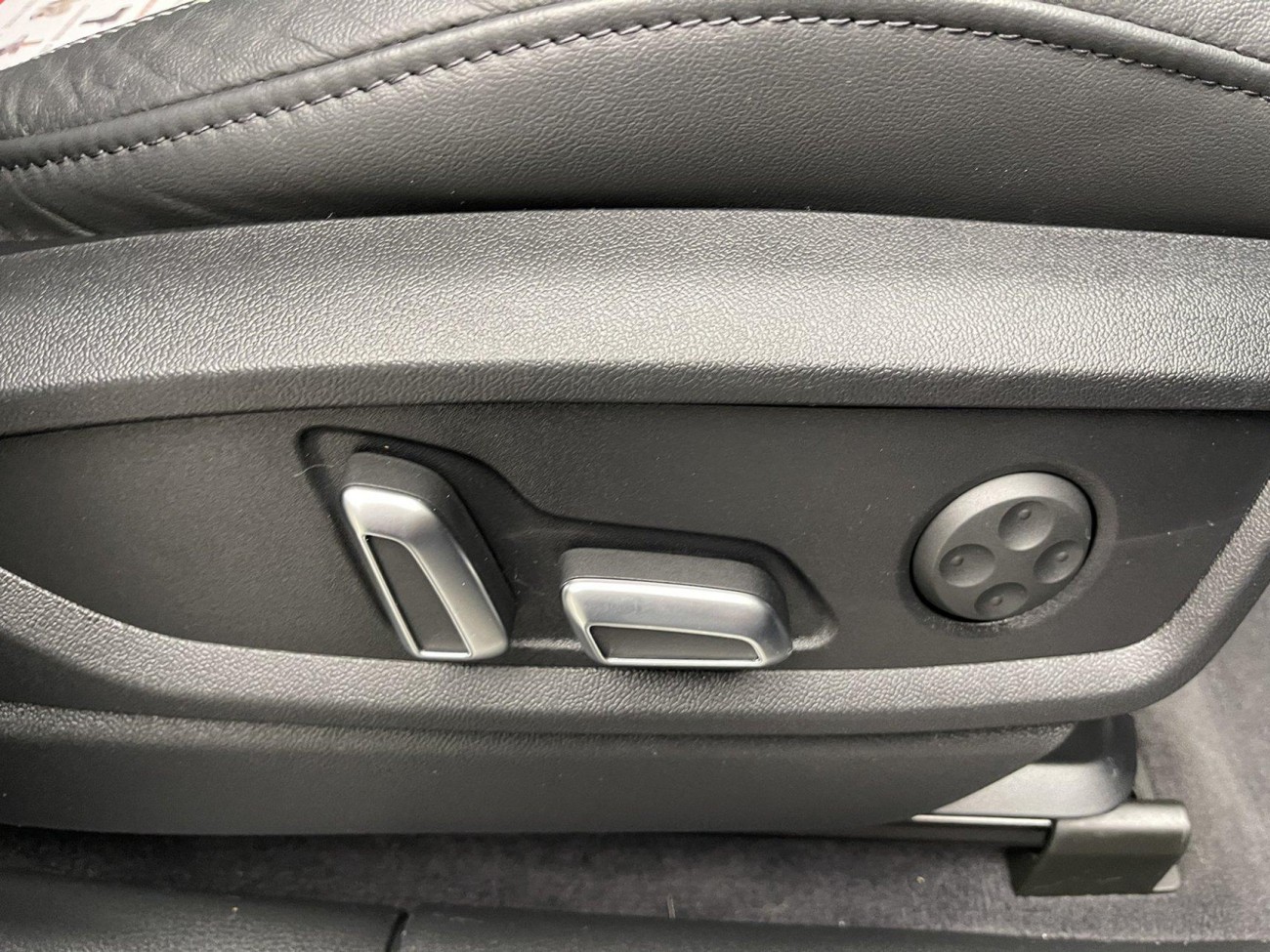 Audi Q5L 40 TFSI 2024