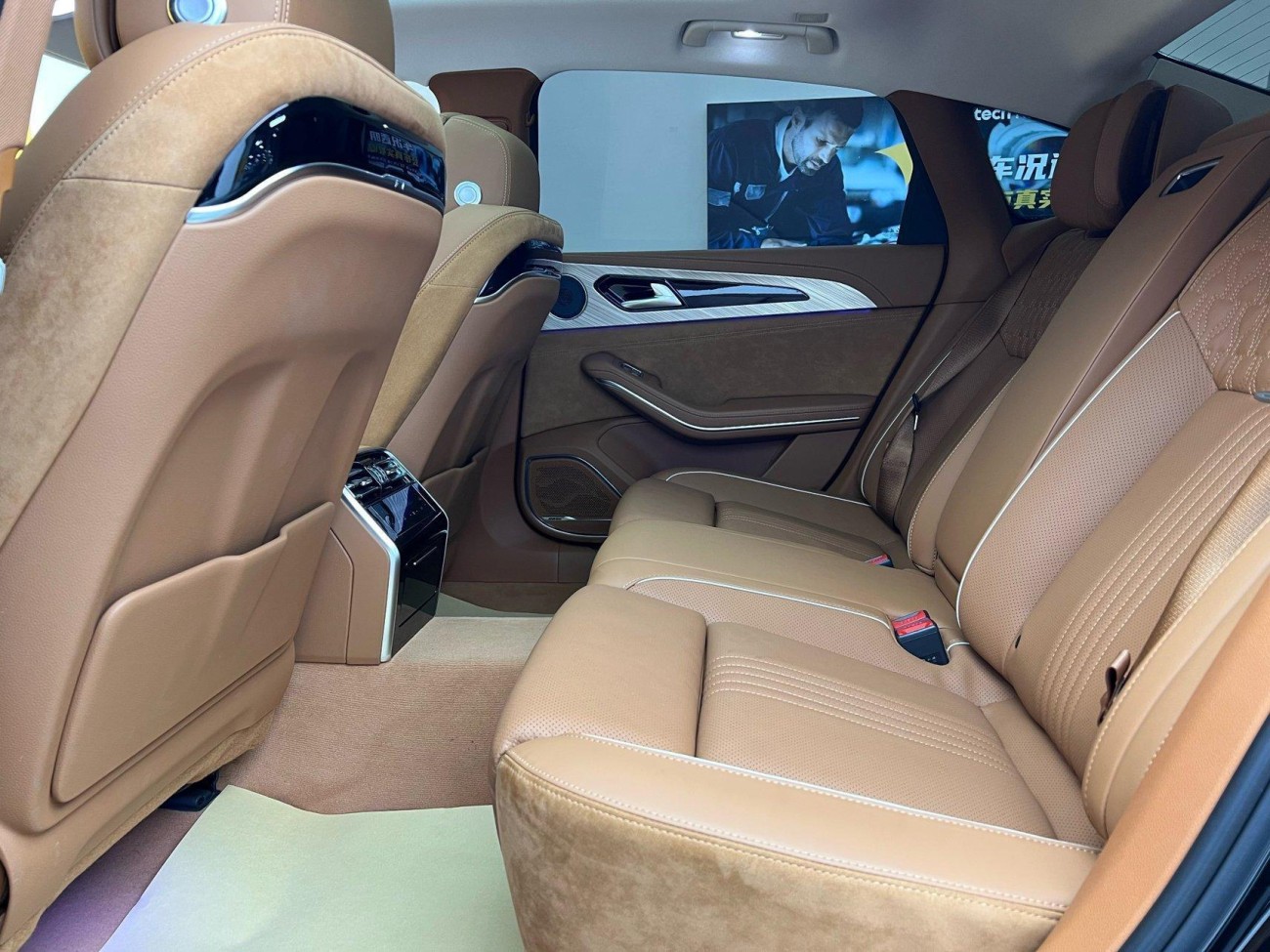Hongqi H9 2022