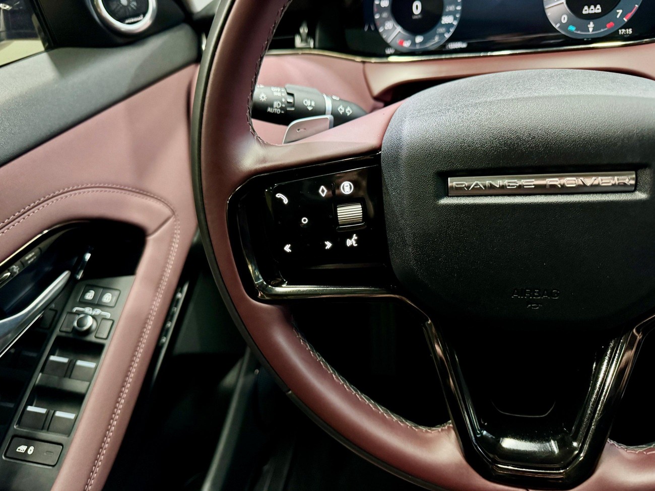 Land Rover Range Rover 2025