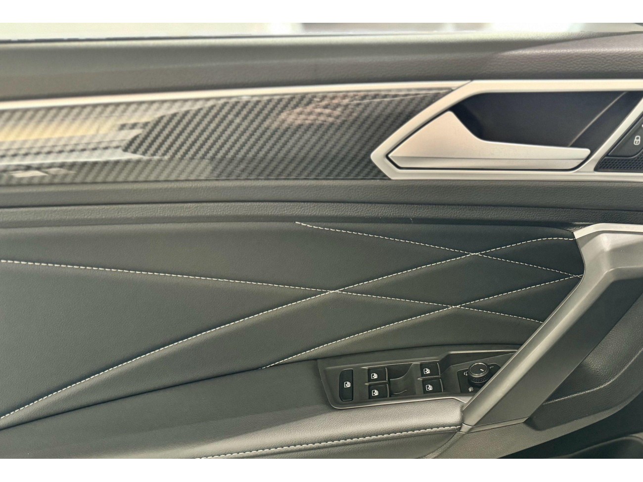 Volkswagen Tiguan L 2024
