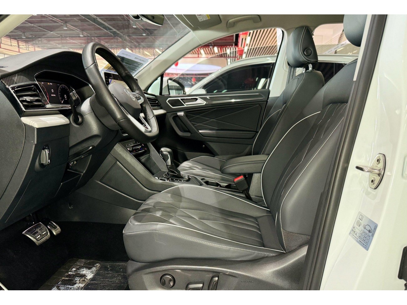 Volkswagen Tiguan L 2024