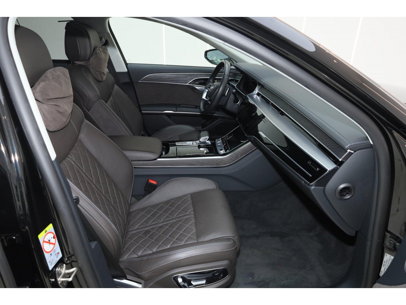 Audi A8L 50 TFSI 2023