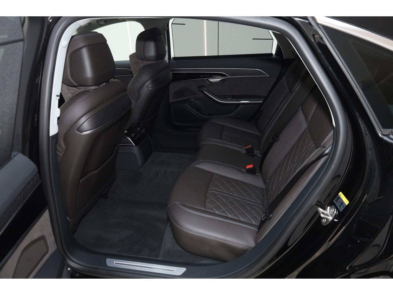 Audi A8L 50 TFSI 2023