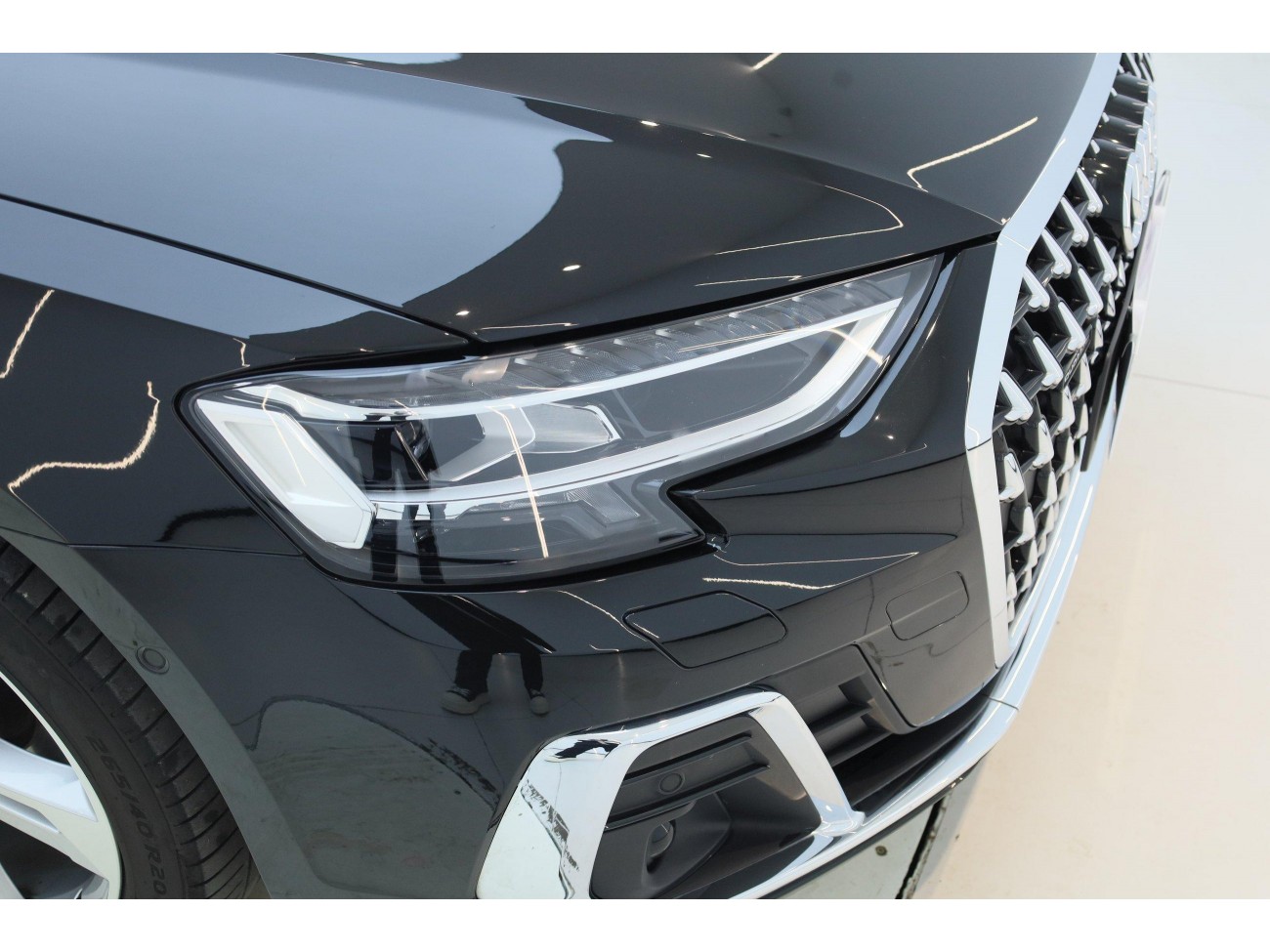 Audi A8L 50 TFSI 2023