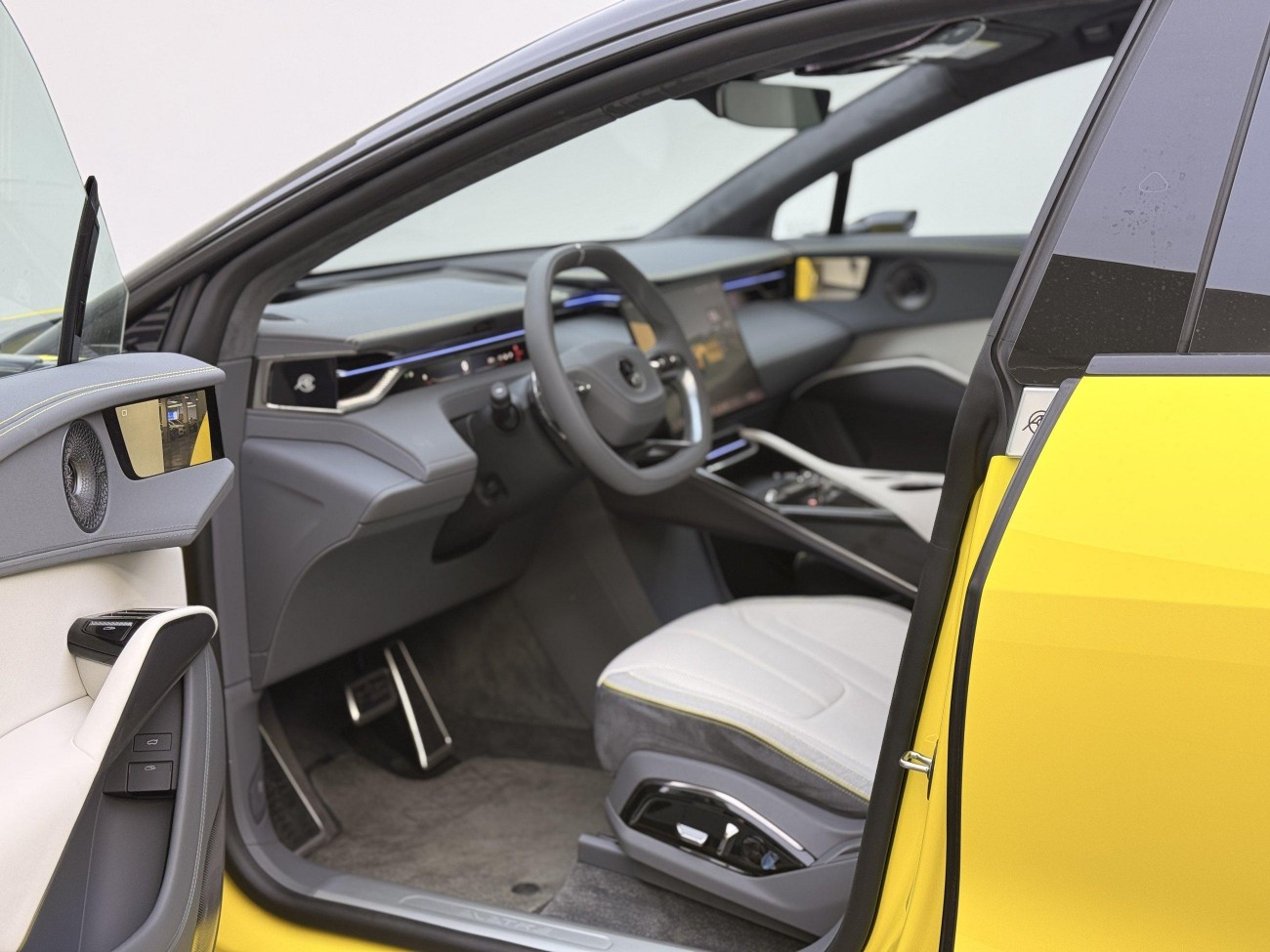 Lotus EMEYA 2026