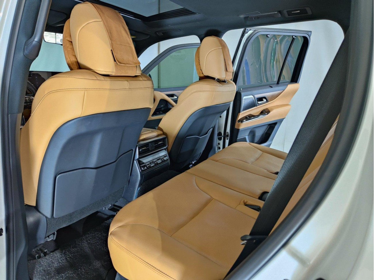 Lexus LX 700h 2025