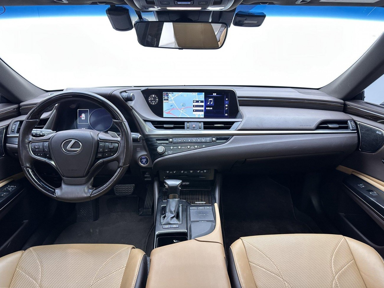 Lexus ES 300h 2021