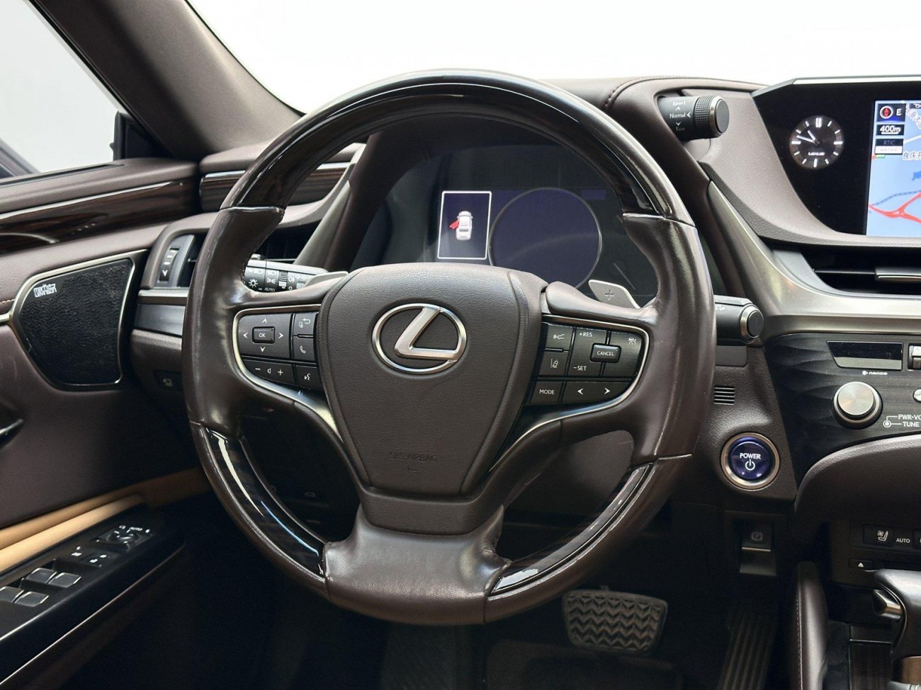 Lexus ES 300h 2021