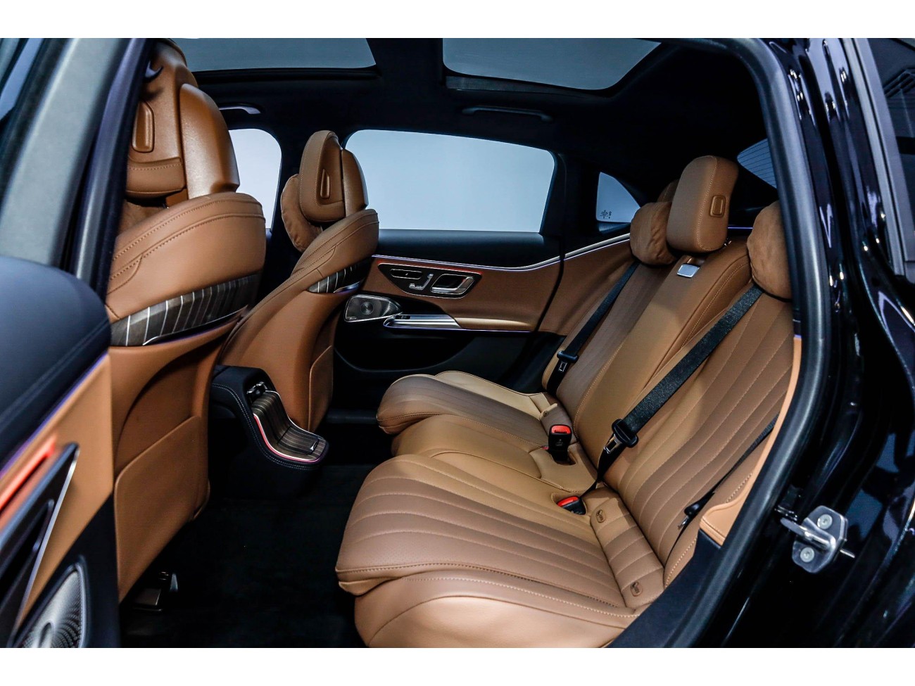 Mercedes-Benz E 300 L 2025