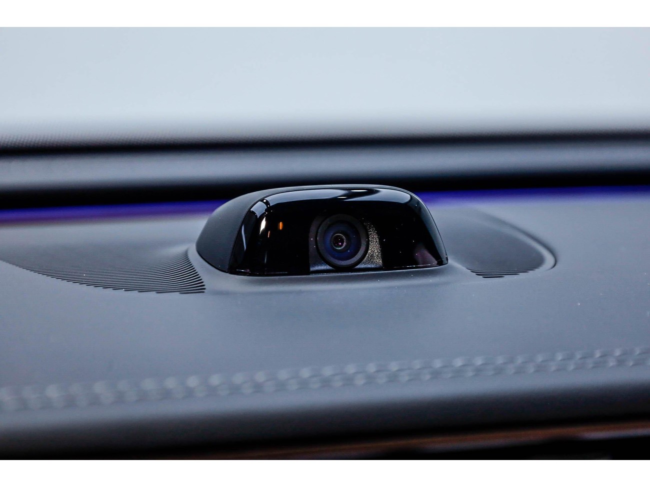 Mercedes-Benz E 300 L 2025